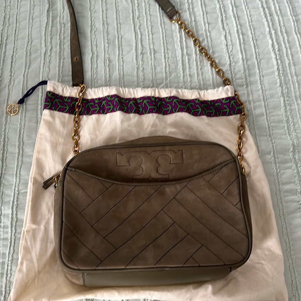 Tory Burch green camera bag